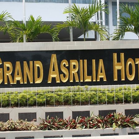 Grand Asrilia Hotel Bandung Exterior foto