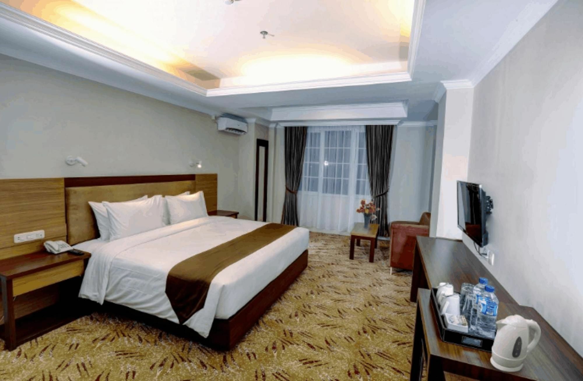 Grand Asrilia Hotel Bandung Exterior foto